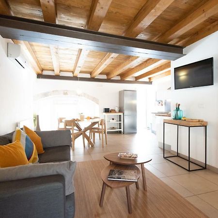 Ortigia Suite - Theater Syracuse ภายนอก รูปภาพ